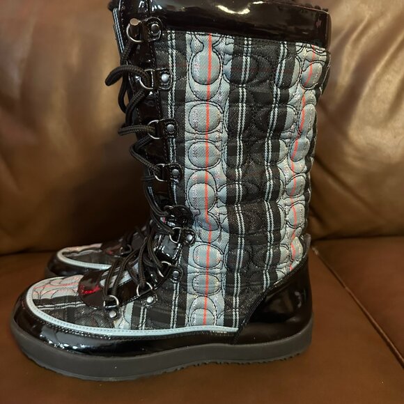 Coach Peggey Quilted Snow Boots - Picture 4 of 9